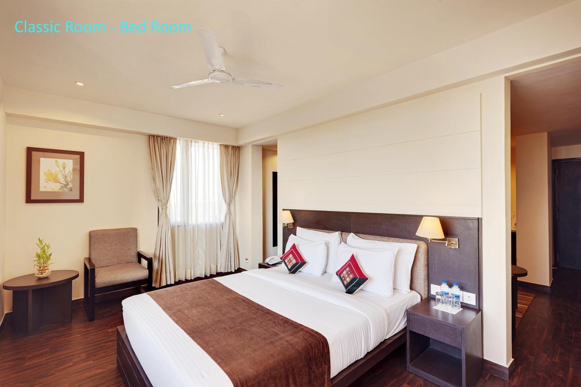 Whispering Palms Hotel ג'איפור מראה חיצוני תמונה