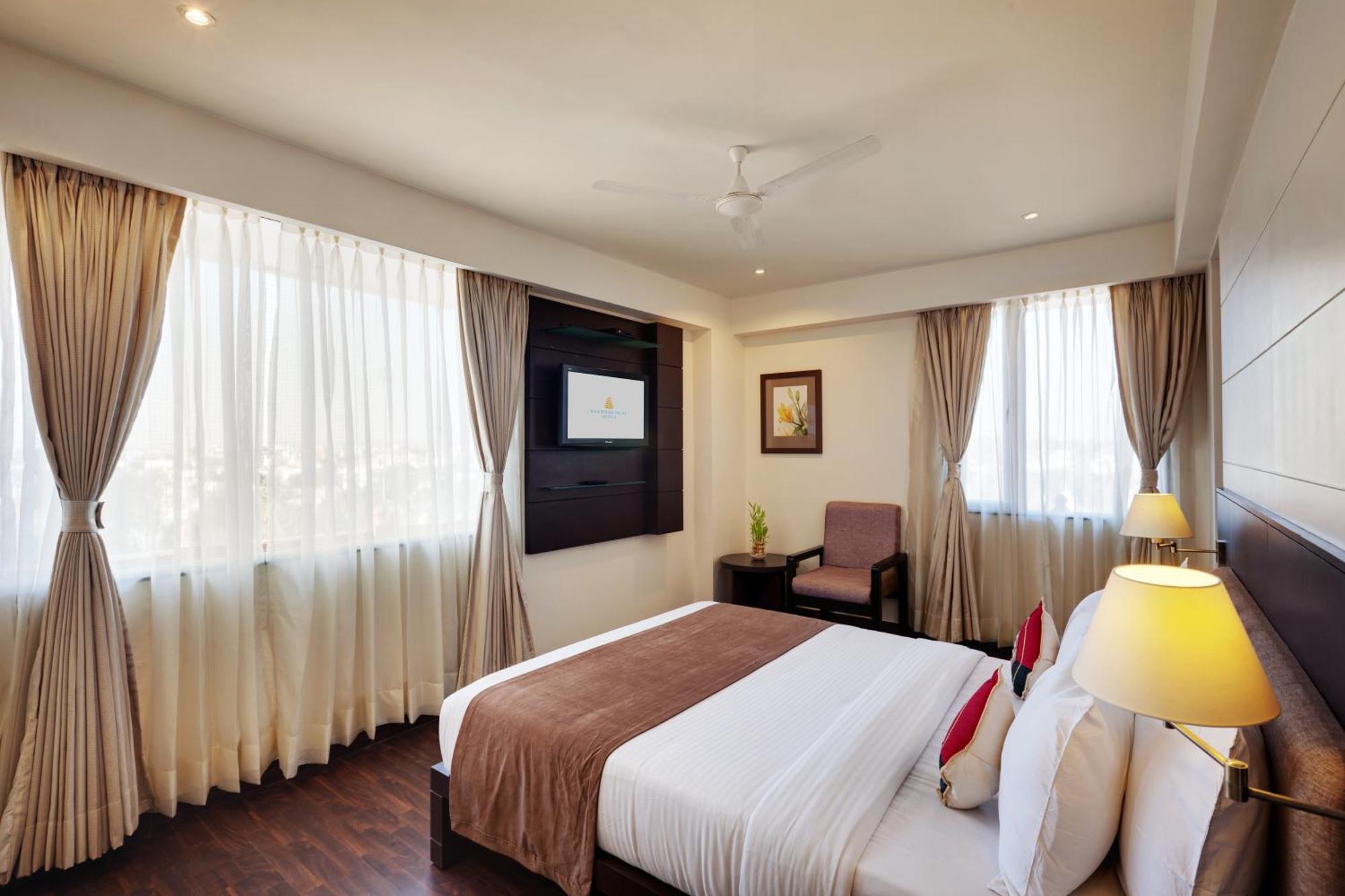 Whispering Palms Hotel ג'איפור מראה חיצוני תמונה