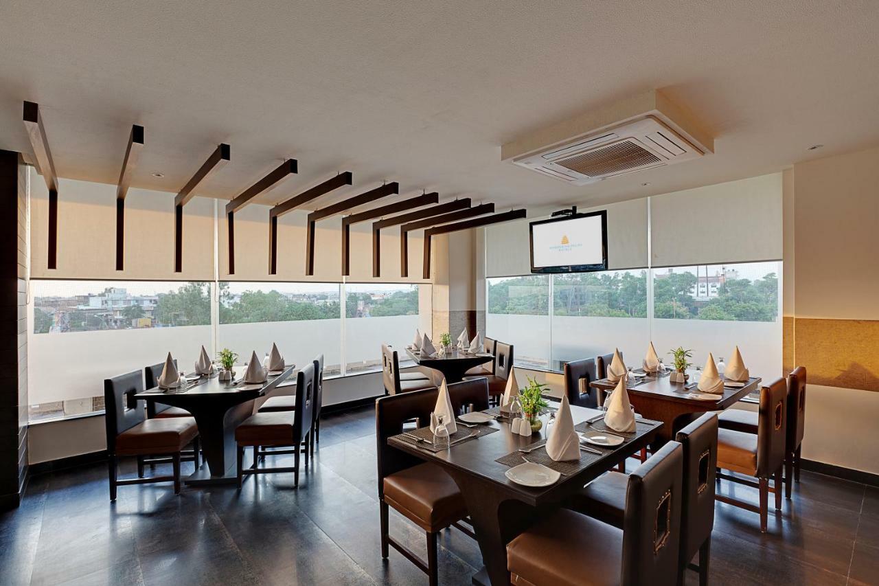 Whispering Palms Hotel ג'איפור מראה חיצוני תמונה